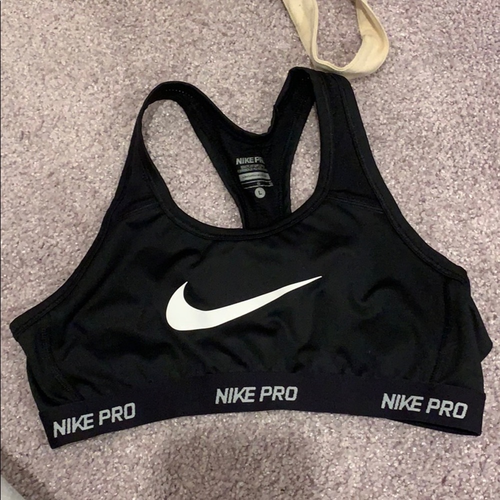 Nike Pro sports bra